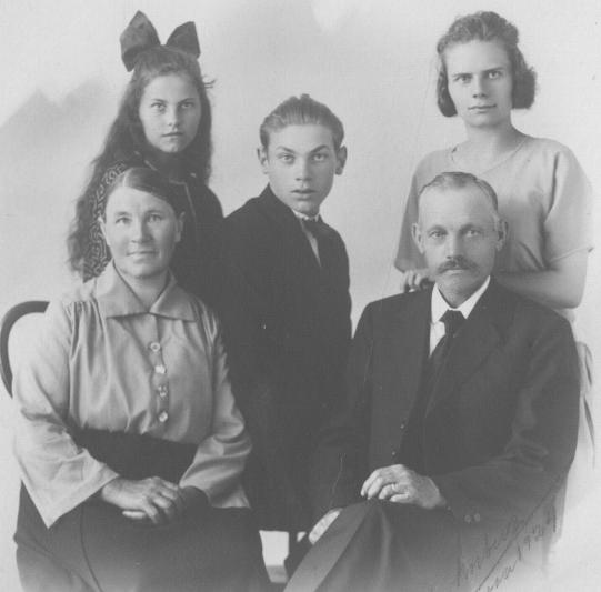 Karl Hagstrm Family 1924
